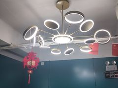 -荒岛实景沉浸密室(江汉路1店)