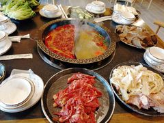 -小志家.鲜牦牛肉牛杂火锅野生菌汤锅