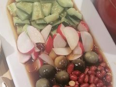 -巴特餐饮6加1音乐餐吧·新疆菜