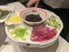 老北京炸酱面-大碗居·烤鸭·鱼头泡饼(天坛东门店)