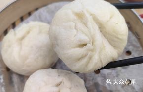 Han Lixiang Signature Soup Dumplings