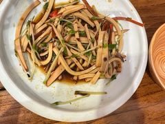 -亮欢寨酸汤鱼(沙冲路店)