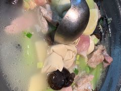 -蜜桃餐厅·伴山(湖滨商业街店)