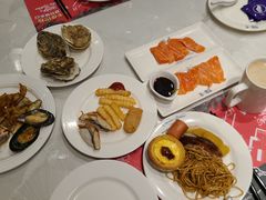 -四海一家自助餐(益田假日广场店)