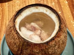 原汁椰子鸡炖老鸡-先记烧鹅王·本地粤菜(福永店)