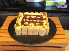 -唐拉雅秀酒店-西锦汇空中BBQ·思创餐厅
