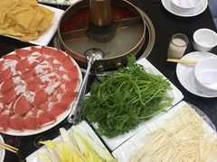 -蒙星月涮肚火锅城(宏运家园店)