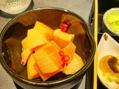腌萝卜-铭牛烧肉·和牛海鲜自助(高新月牙湖店)