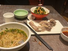 -贯贯吉·清真餐厅(浙江中路店)