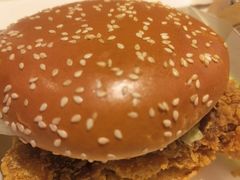 香辣鸡腿堡-肯德基(殷巷苏果店)