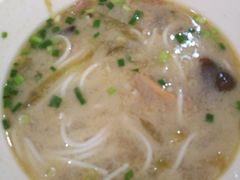 -老字号巴山酸菜米线(巴渝佳梦小区店)