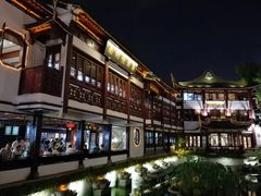 -陆家嘴空中步行连廊