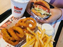 -The Habit Burger Grill 哈比特汉堡(复兴soho店)