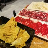 不注意不好找，进去发现店在里面
