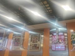 -哈尔滨小酒馆·鲜肉现穿自助烧烤(康新花园店)