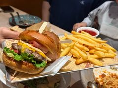 -LENBACH兰巴赫西餐啤酒坊(大连东港店)