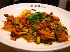 -拿渡·水煮鱼麻辣香锅(王府井奥莱·香江小镇店)