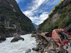 -丽江虎跳峡景区-售票处