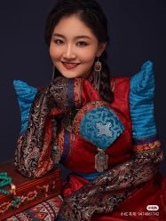 点击看大图 -苏雅影像蒙古婚纱摄影工作室