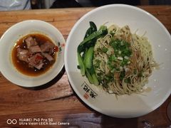 -湘人龙记老长沙米粉(鸟巢店)