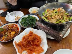 -胡子饮食店