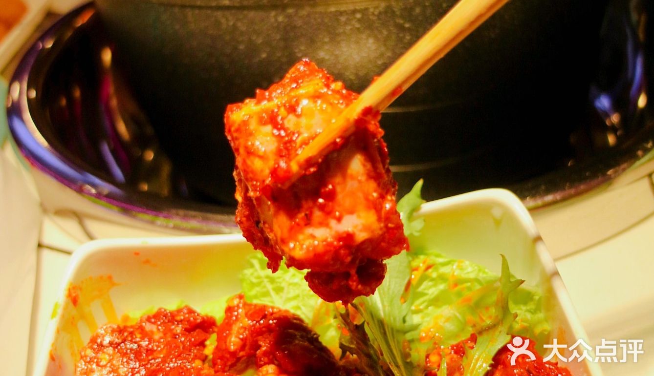 成都探店｜海椒市的素芬小姐姐喊你吃串串了