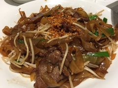 避风塘干炒牛河-唐宫海鲜舫