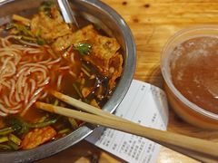 -柳州肥姨妈大骨螺蛳粉(江宁万达店)
