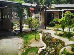 -湘力力小院·鱼汤泡饭(枫林路店)