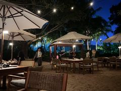 -三亚艾迪逊酒店·海滩烧烤 BARBACOA·现场乐队·浪漫晚餐·烧烤海鲜