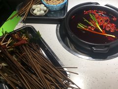-钢管厂五区小郡肝串串香(奥克斯广场锦城万达店)