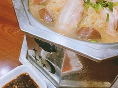 -红色根据地文化主题酒店(太湖街店)