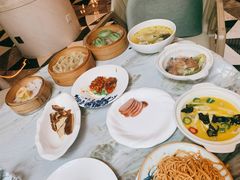-浅深(世茂滨江精品店)