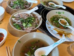 -大众跷脚牛肉馆·非遗传承单位(峨眉山店)