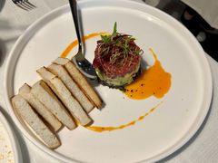 牛肉塔塔配牛油果黑橄榄酱-Solo(衡山路店)