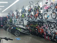 -迪卡侬(西三旗店)