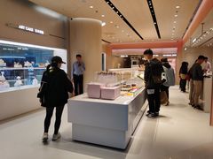 -好利来(上海长宁龙之梦店)