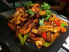 -炭舍干锅·烤鱼(扬名广场店)