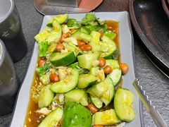 拍黄瓜-七甲山烤肉(长白山奇石山珍根艺一条街店)