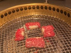 -铭牛烧肉·和牛海鲜自助(高新月牙湖店)