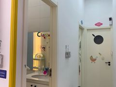 -极橙儿童齿科矫正中心(奥城店)