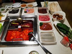 -海底捞火锅鲜切牛肉主题店(长寿路店)