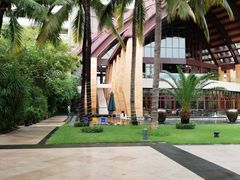 -三亚湾海居铂尔曼度假酒店