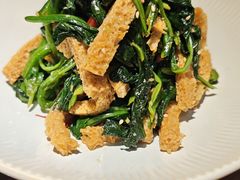 菠菜拌面筋-贯贯吉·清真餐厅(浙江中路店)