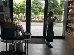 大堂-星巴克(南通凤凰文化广场店)