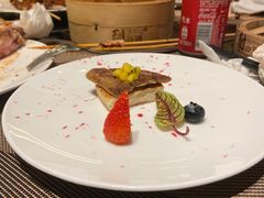 -大中华希尔顿酒店-念自助餐·嗨啤·小龙虾