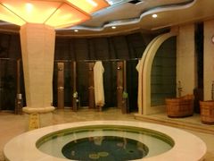 -碧中海汤泉汗蒸酒店