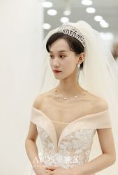 -Aros安麓笙婚纱礼服设计馆