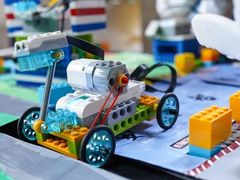 -斯坦星球AI编程·机器人科创·科学实验·信奥·思维·STEM·乐高·竞赛考级(长宁虹桥大融城荟聚中心)