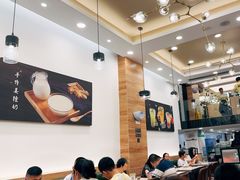 -佰搭果·广式茶餐厅(西华路店)